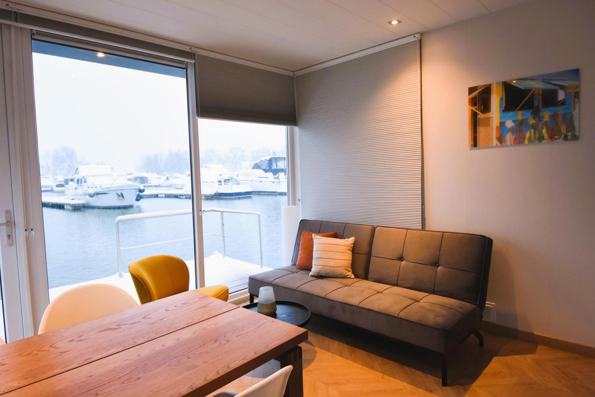 Houseboat Trinidad Hotel Maastricht Exterior foto
